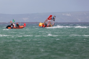 James Dinsmore and Dave White head for the start